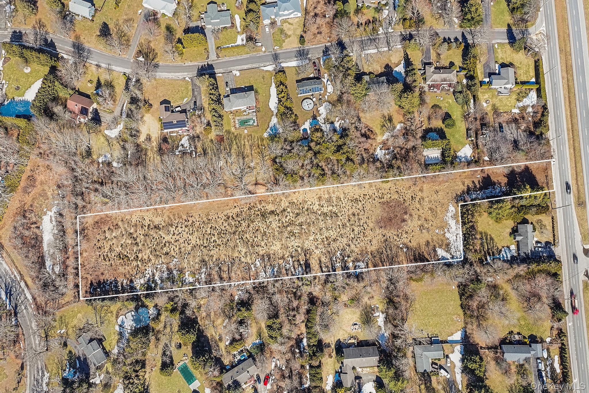 #4 photo, 18365 County Road 48, سوفولك Cutchogue , NY 11935