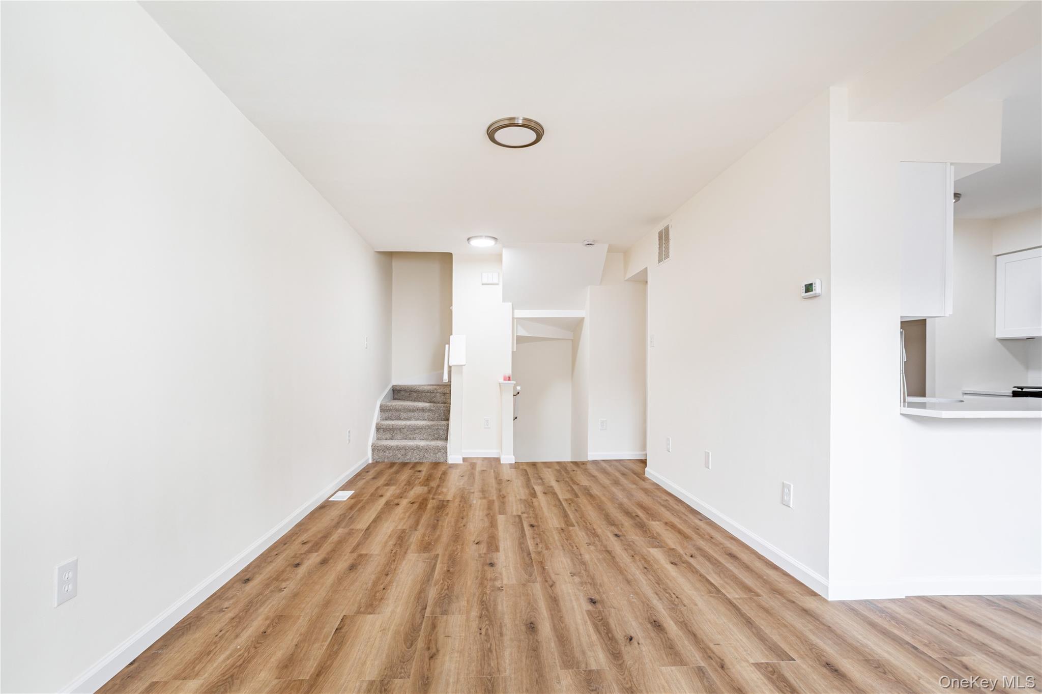 #8 photo, 491 Ilyssa Way, 스태튼 섬 Staten Island , NY 10312