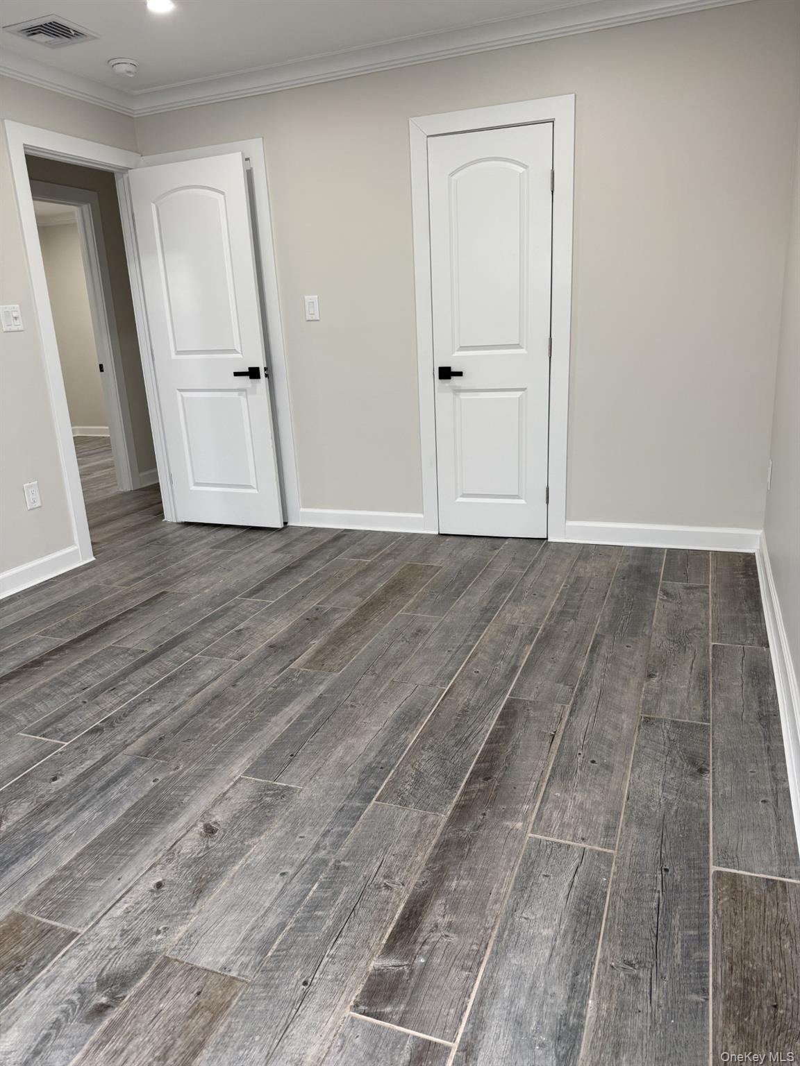 #10 photo, 11 Bayview Avenue, नासाउ काउंटी Lawrence , NY 11559