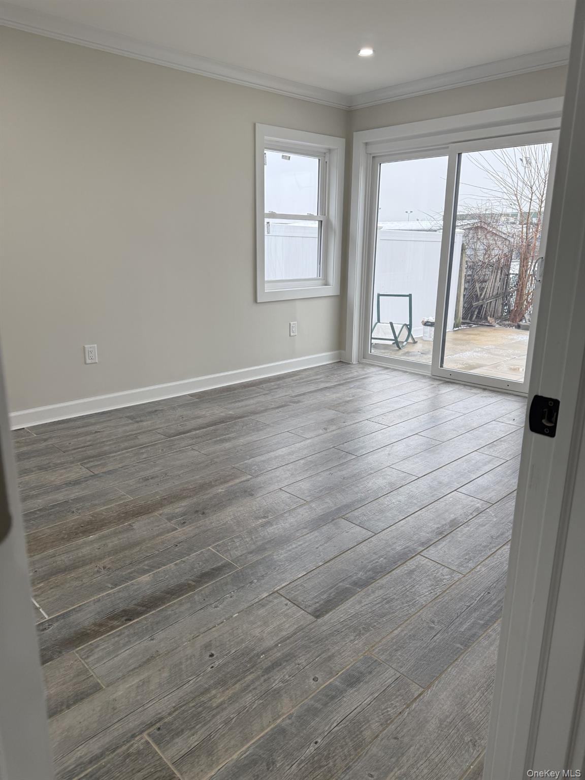 #11 photo, 11 Bayview Avenue, नासाउ काउंटी Lawrence , NY 11559