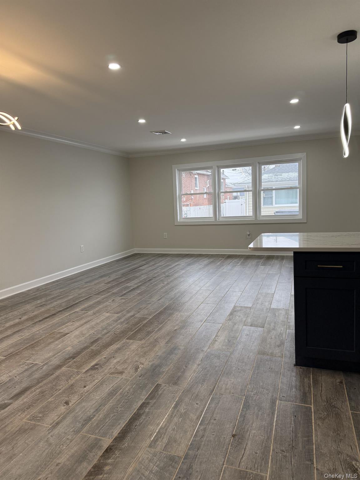 #5 photo, 11 Bayview Avenue, नासाउ काउंटी Lawrence , NY 11559