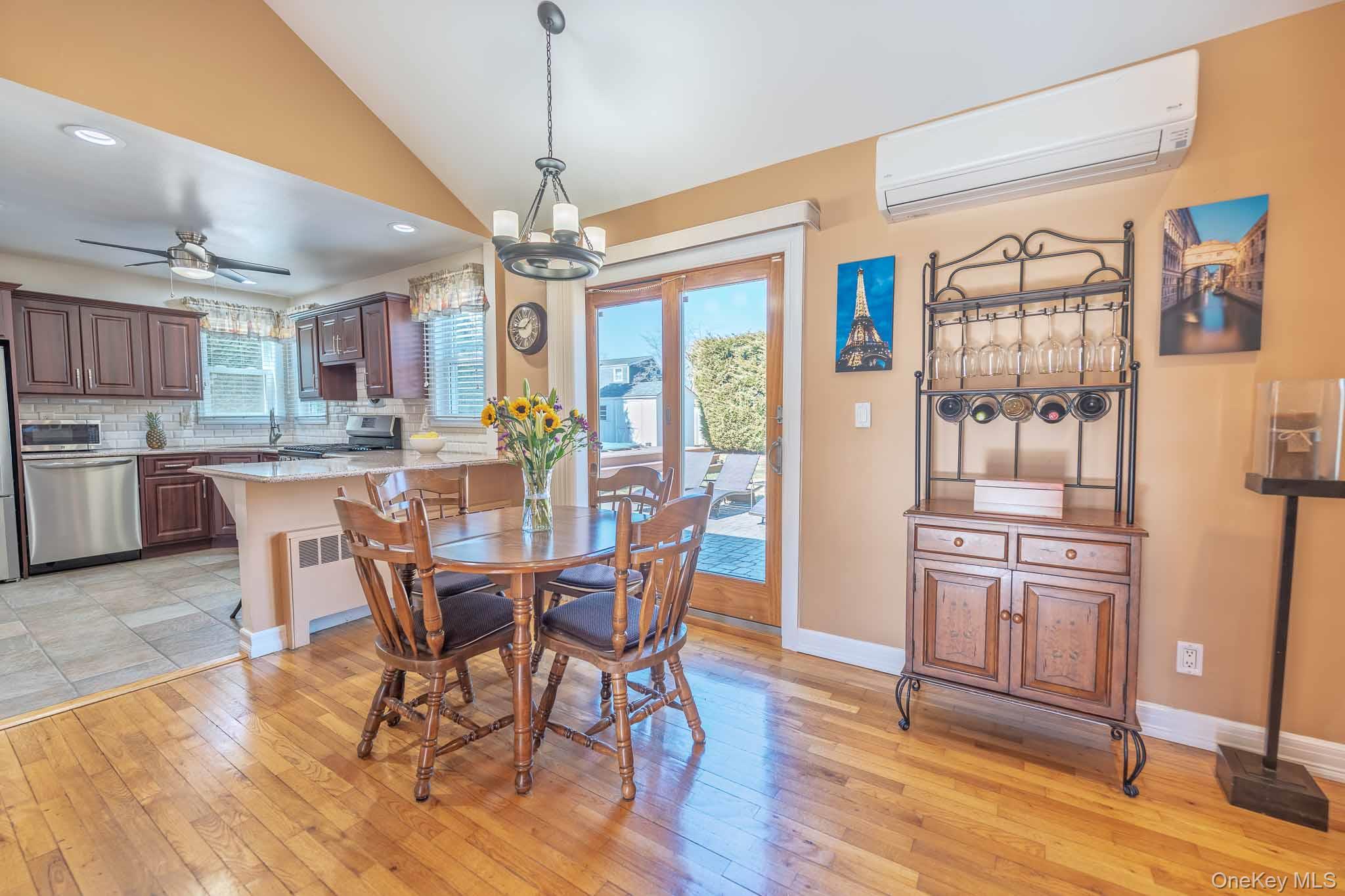 #11 photo, 519 Gwynn Street, 东长岛 Babylon , NY 11702