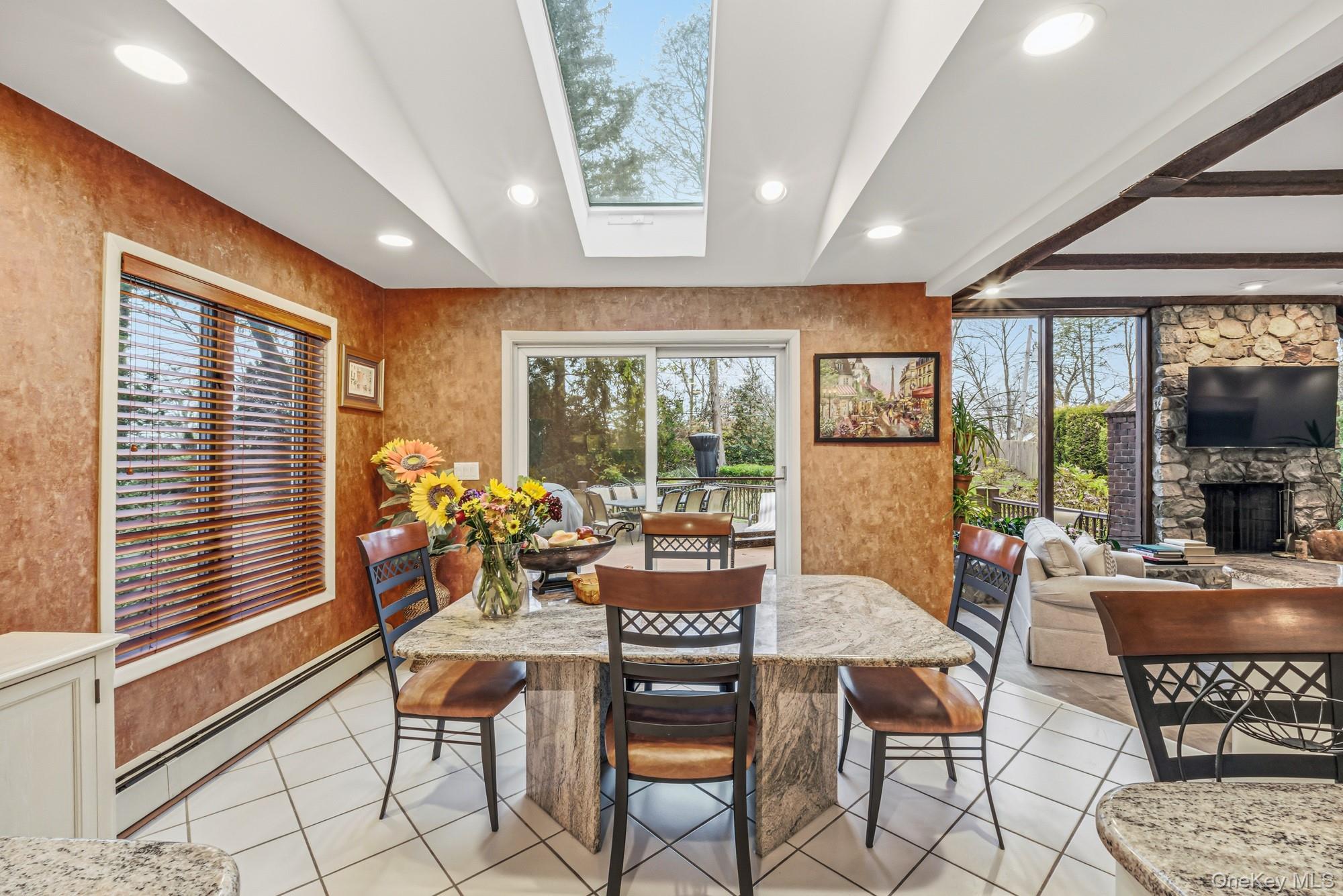 #11 photo, 123 Robby Lane, מחוז נסאו Manhasset Hills , NY 11040