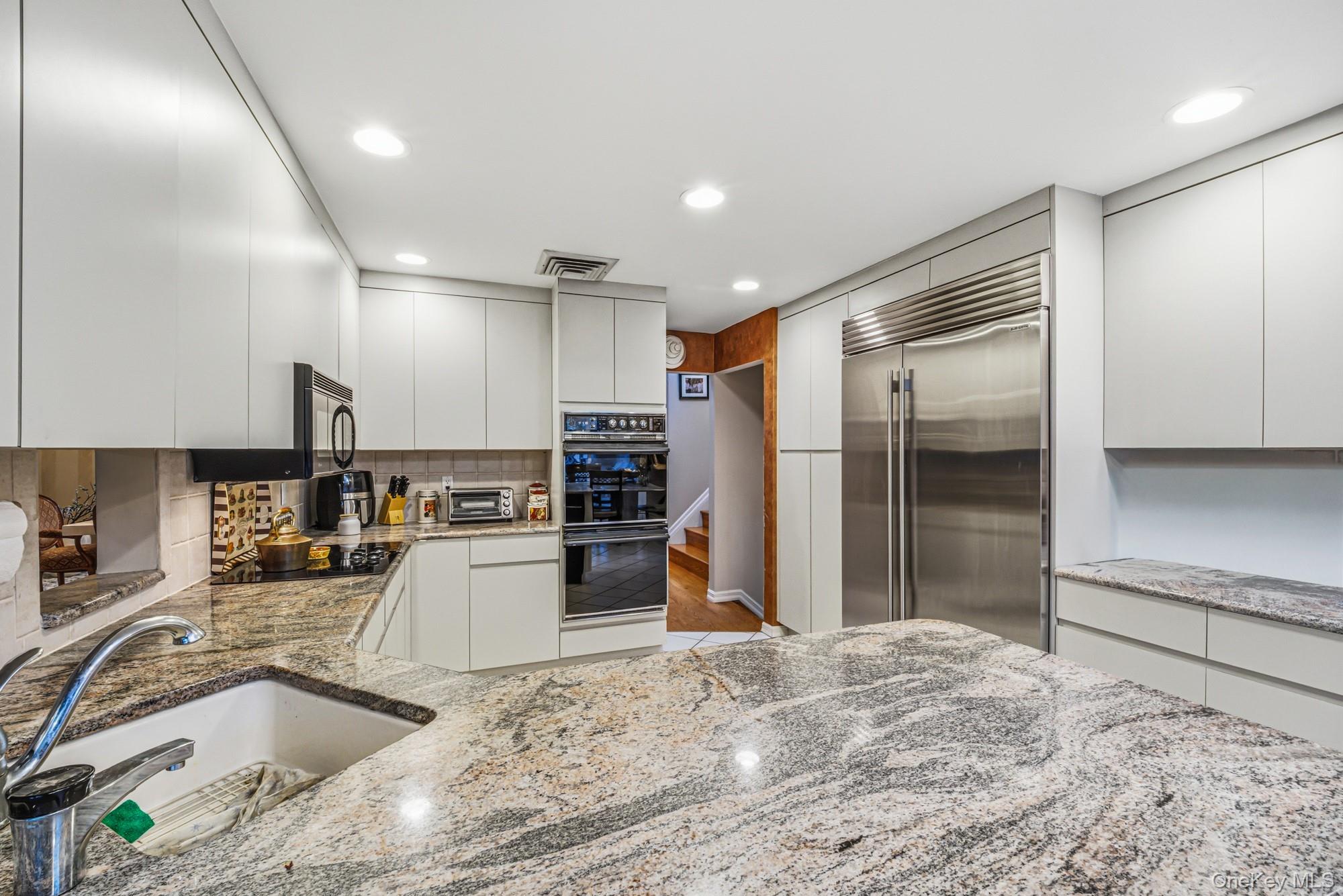 #13 photo, 123 Robby Lane, מחוז נסאו Manhasset Hills , NY 11040