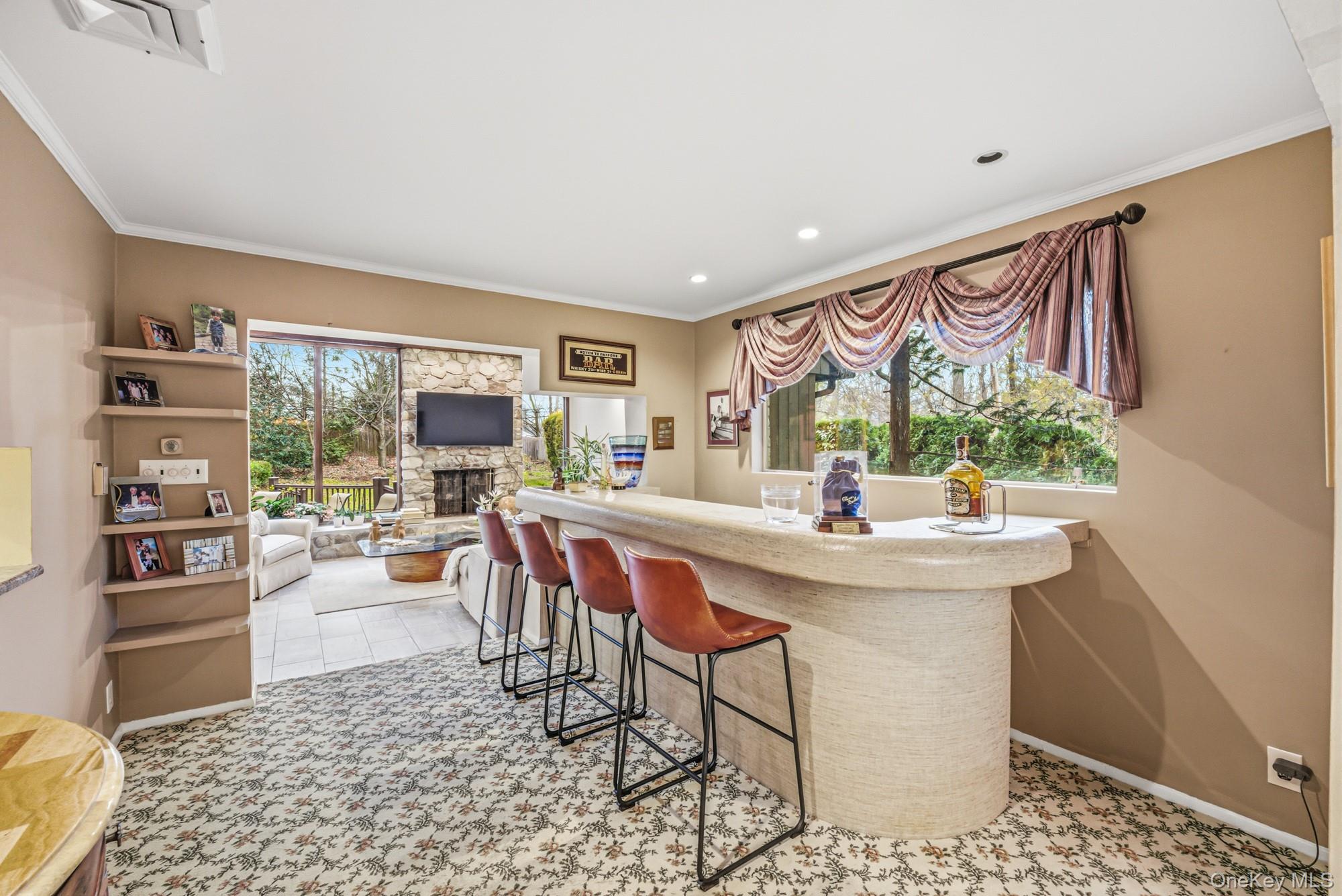 #6 photo, 123 Robby Lane, מחוז נסאו Manhasset Hills , NY 11040