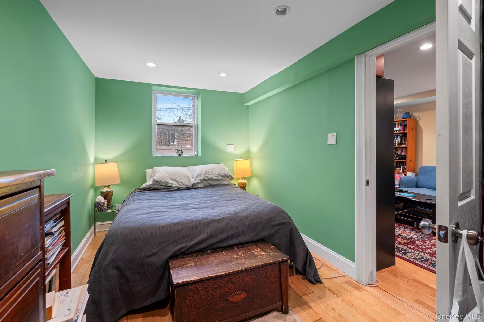 #10 photo, 5812 77th Place, كوينز Middle Village , NY 11379