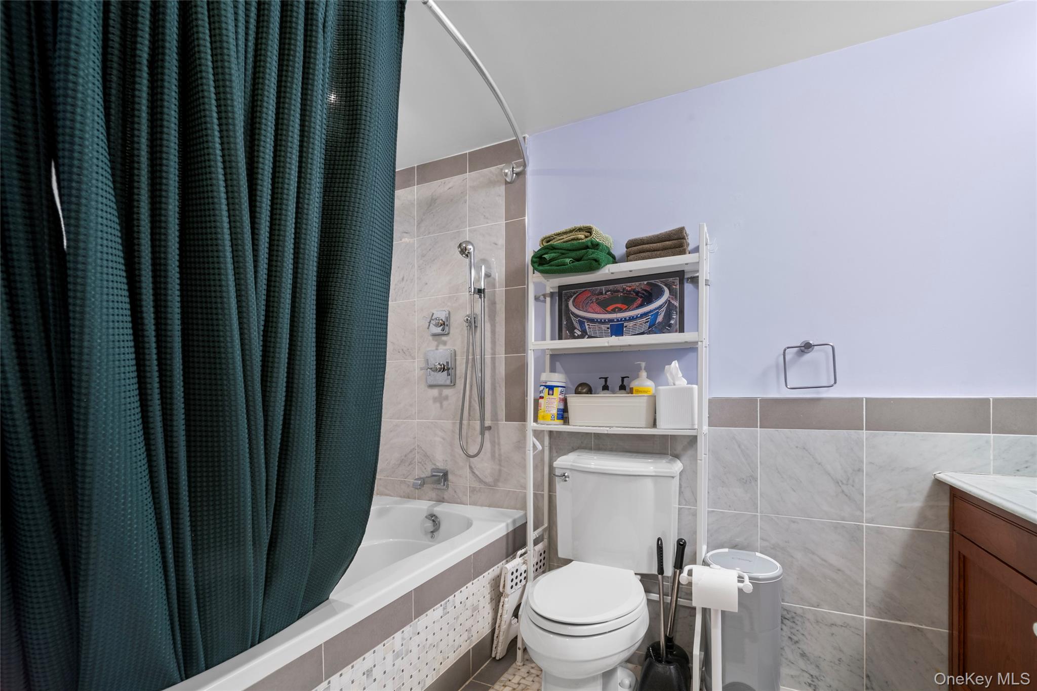 #12 photo, 5812 77th Place, كوينز Middle Village , NY 11379