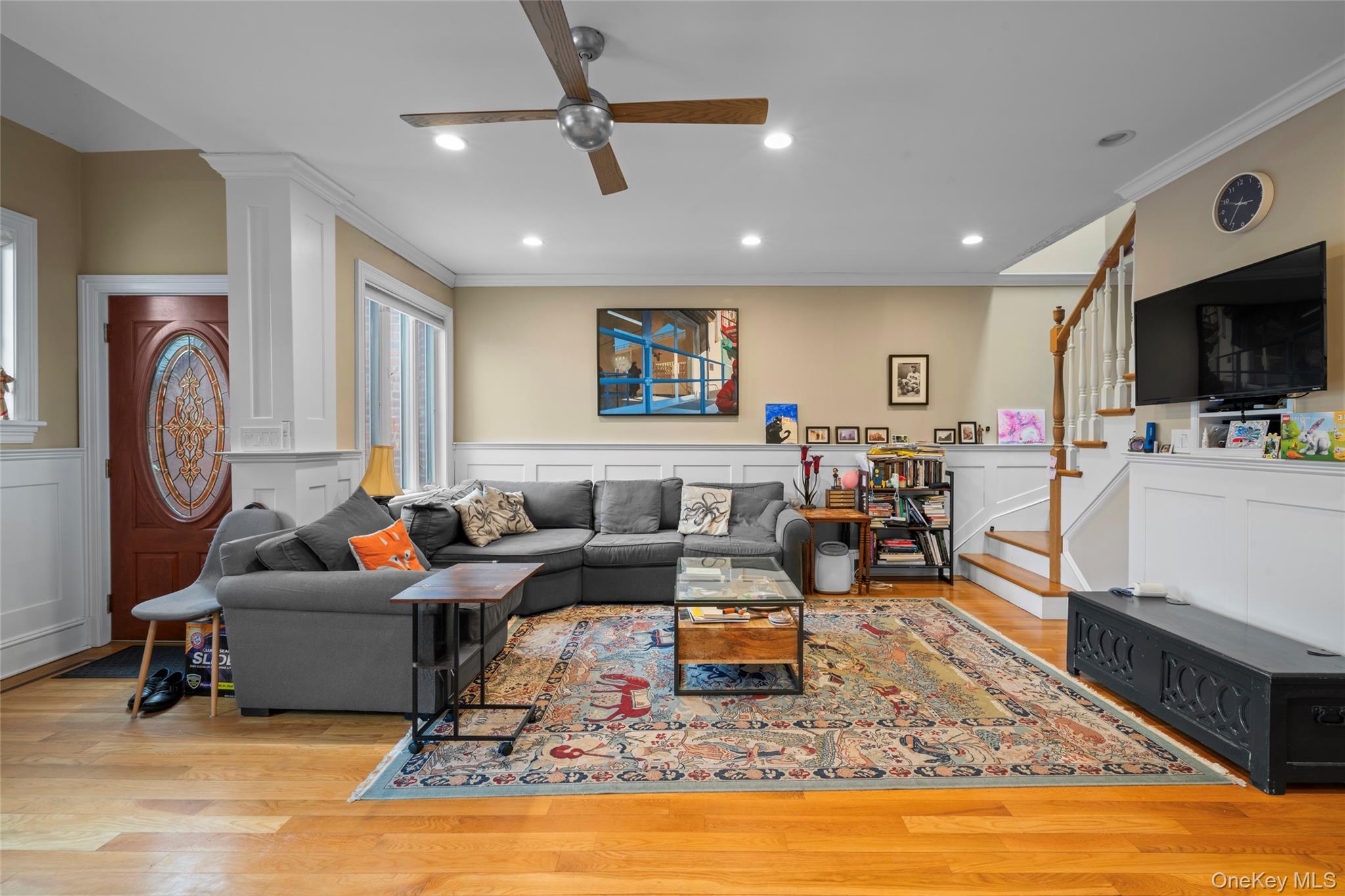 #2 photo, 5812 77th Place, كوينز Middle Village , NY 11379