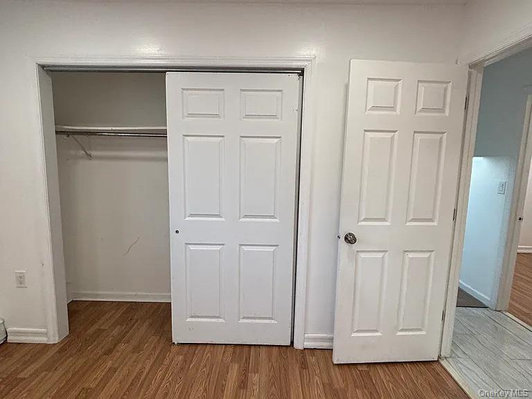 #9 photo, 61 Montgomery Avenue, מחוז סאפוק Mastic , NY 11950