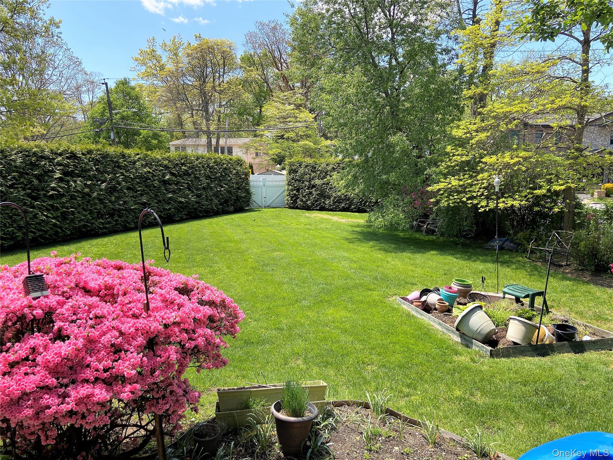 #16 photo, 42 Hamilton Road, מחוז נסאו North Merrick , NY 11566