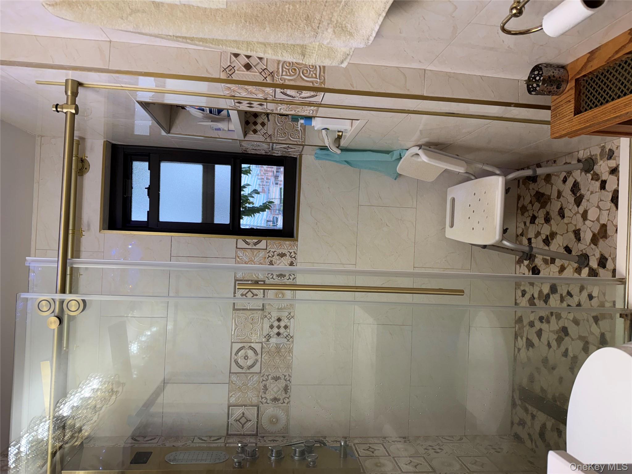 #18 photo, 8605 25th Avenue, East Elmhurst , NY 11369