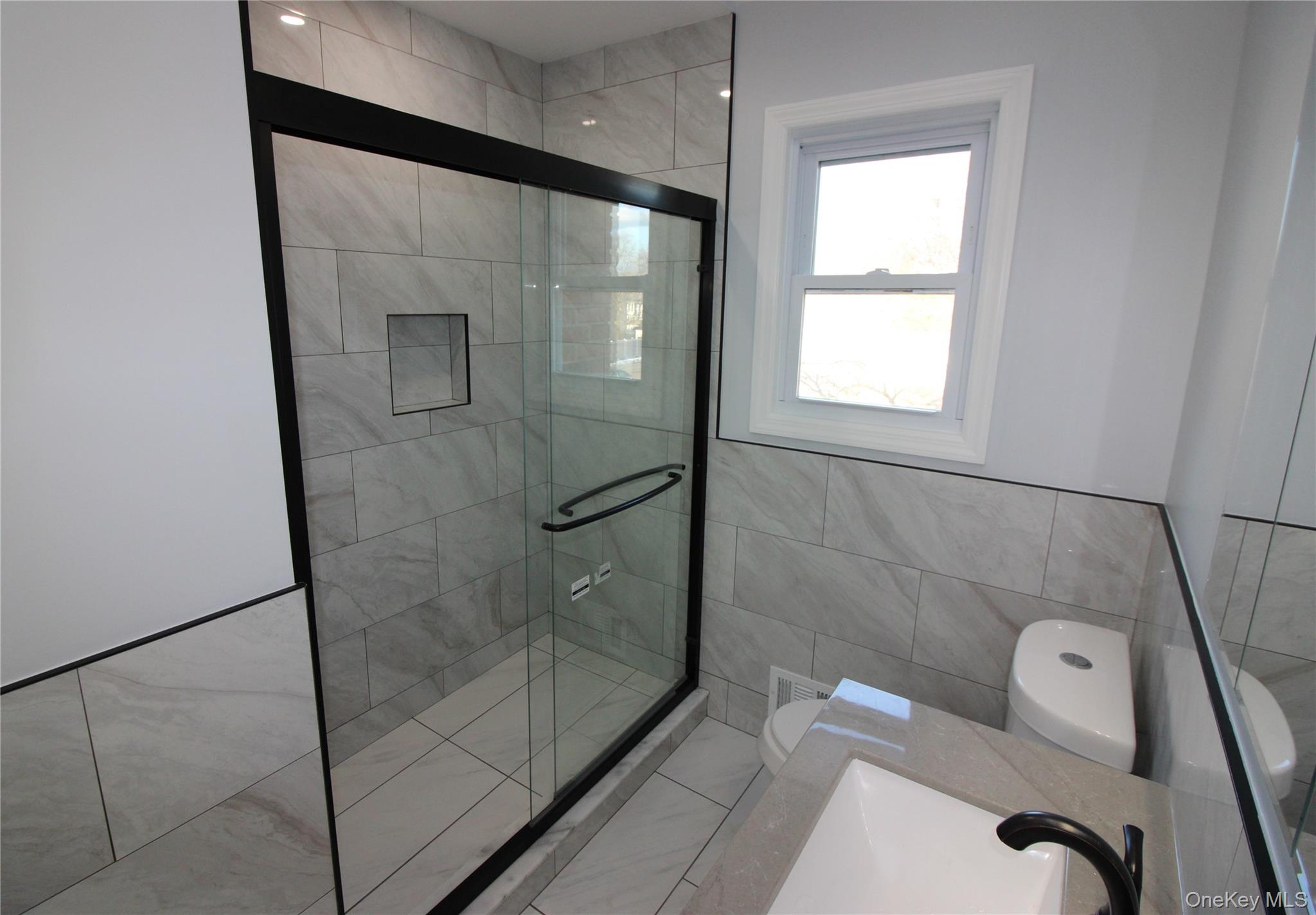 #13 photo, 26 Circle Lane, सफ़ोक काउंटी Bay Shore , NY 11706