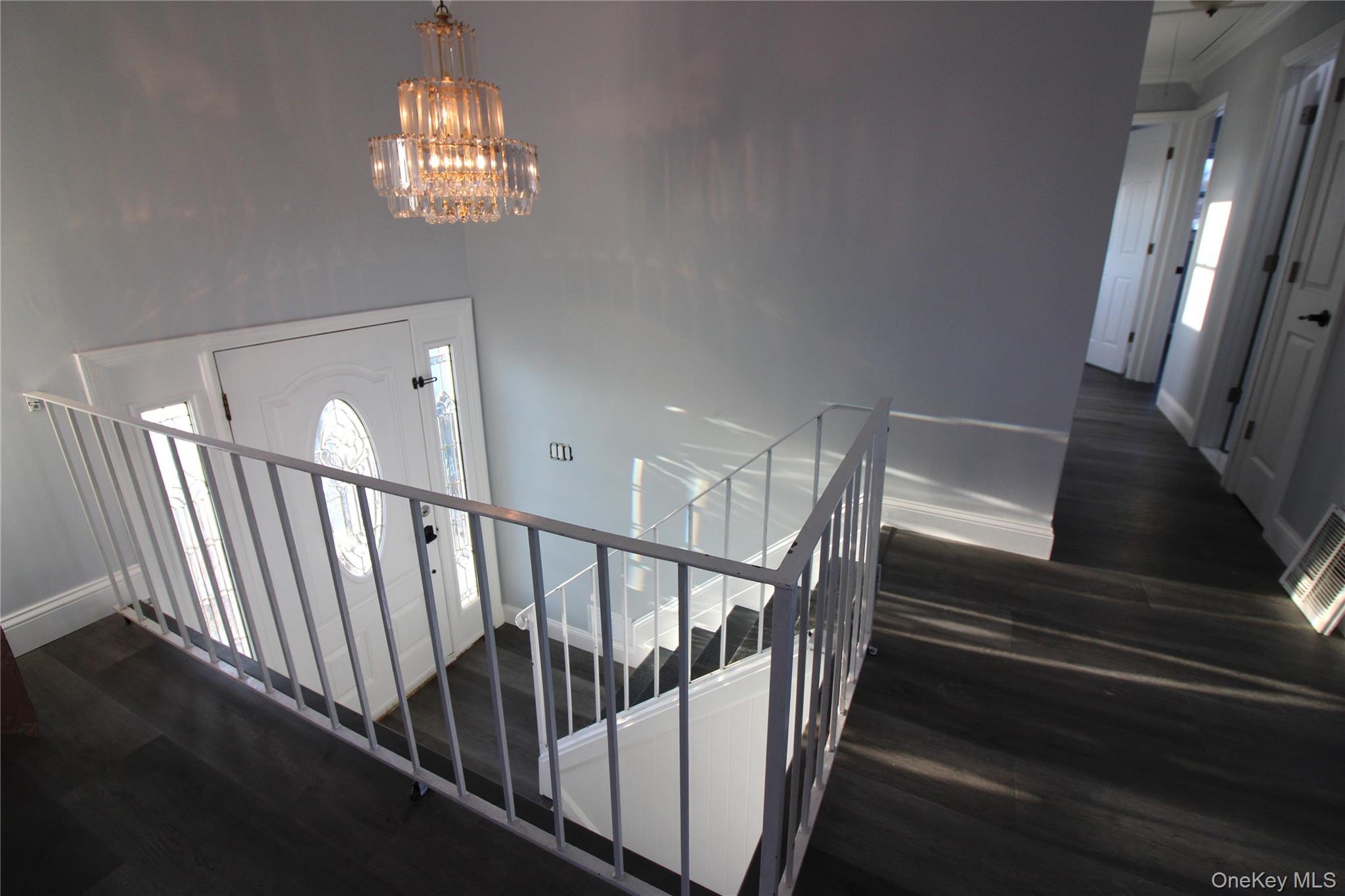 #3 photo, 26 Circle Lane, सफ़ोक काउंटी Bay Shore , NY 11706