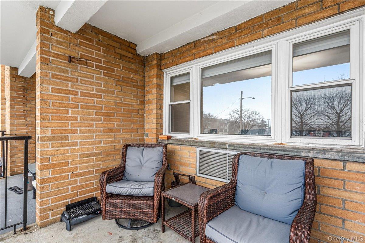 #19 photo, 10 Lenox Road, Нассау ‖ Rockville Centre , NY 11570