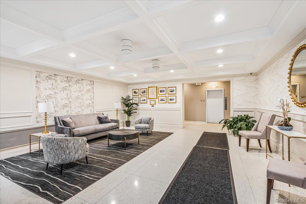 #2 photo, 10 Lenox Road, Нассау ‖ Rockville Centre , NY 11570