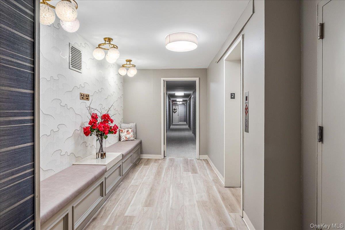 #3 photo, 10 Lenox Road, Нассау ‖ Rockville Centre , NY 11570