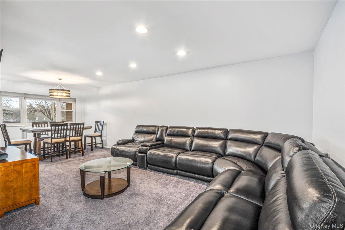 #4 photo, 10 Lenox Road, Нассау ‖ Rockville Centre , NY 11570