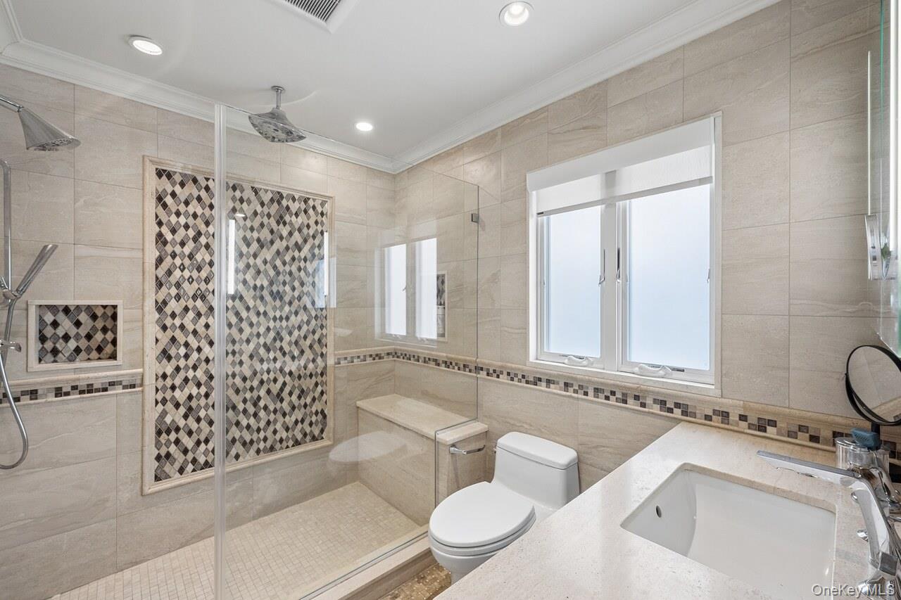 #20 photo, 187 Massapequa Avenue, מחוז נסאו Massapequa , NY 11758