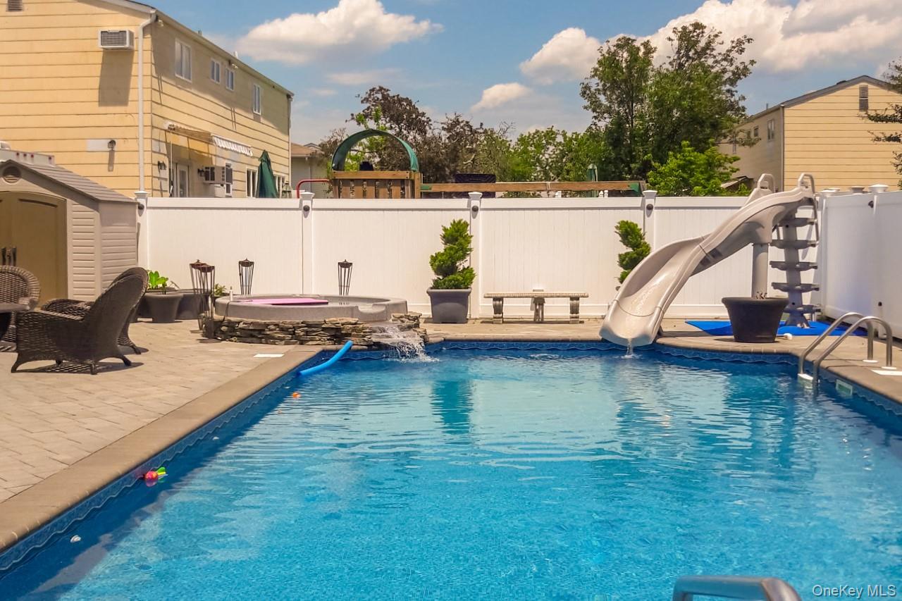 #5 photo, 187 Massapequa Avenue, מחוז נסאו Massapequa , NY 11758