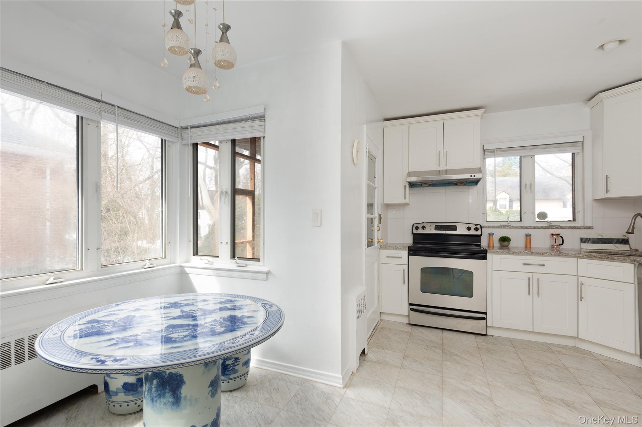 #9 photo, 200 Melbourne Road, מחוז נסאו Great Neck , NY 11021