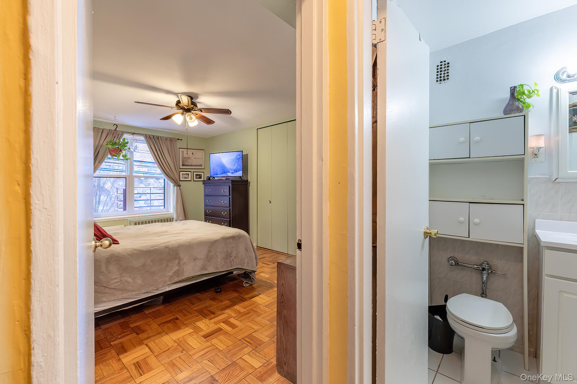 #16 photo, 75 W 238th Street, Bronx , NY 10463