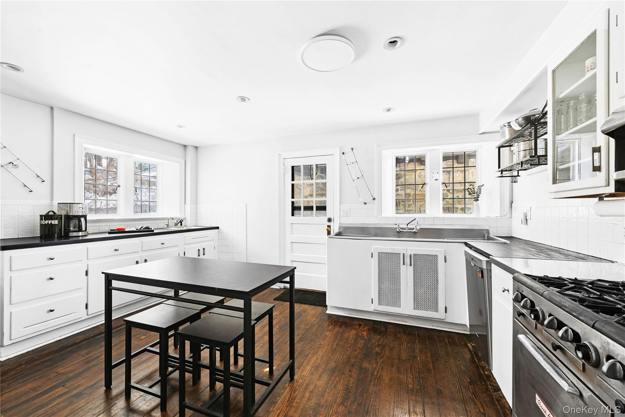 #11 photo, 46 E Hyatt Avenue, Mount Kisco , NY 10549