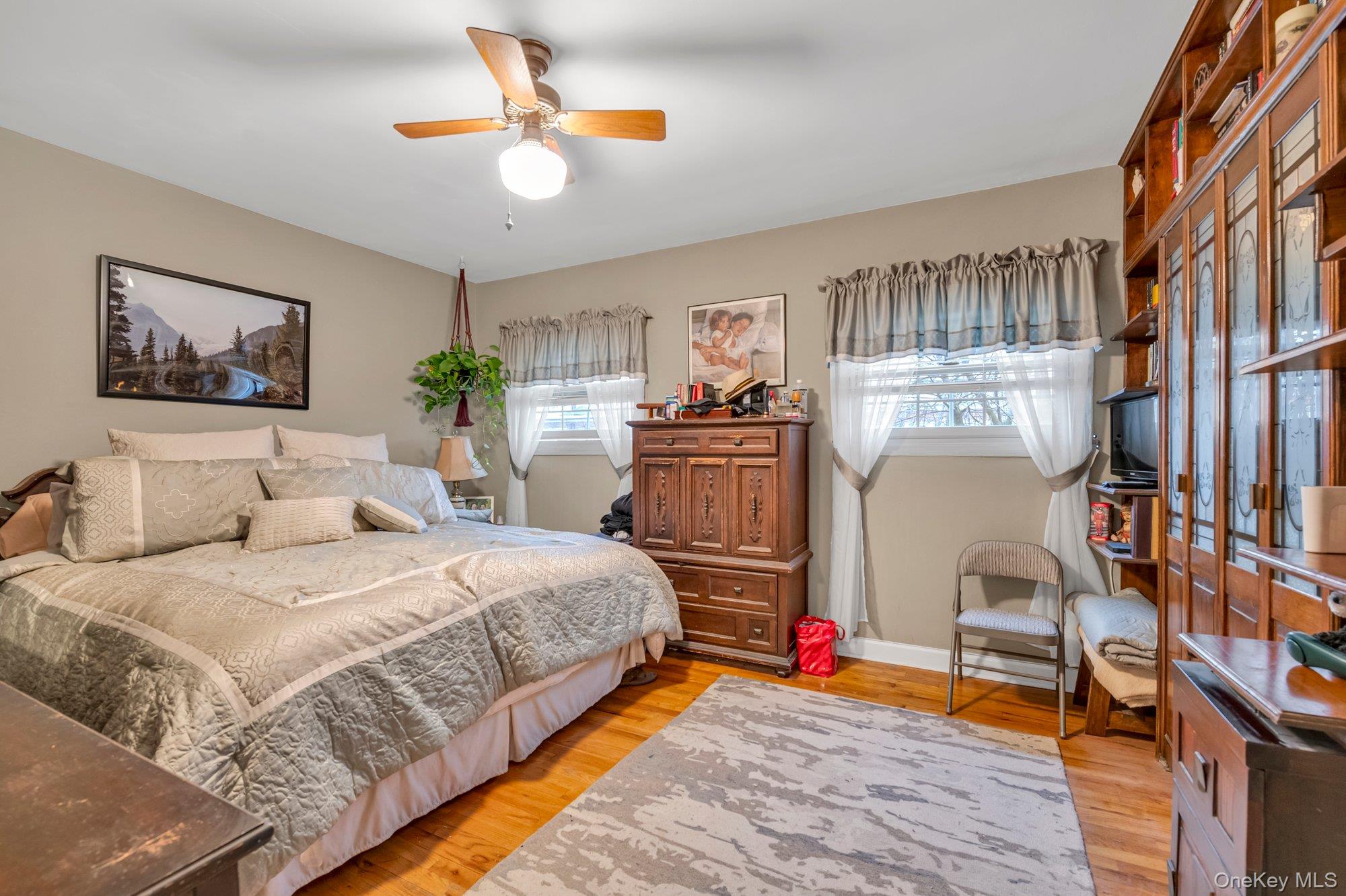 #13 photo, 1019 Vincent Avenue, Bronx , NY 10465