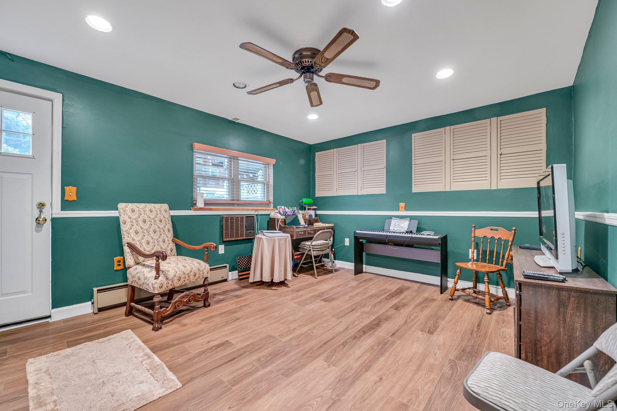 #18 photo, 1019 Vincent Avenue, Bronx , NY 10465