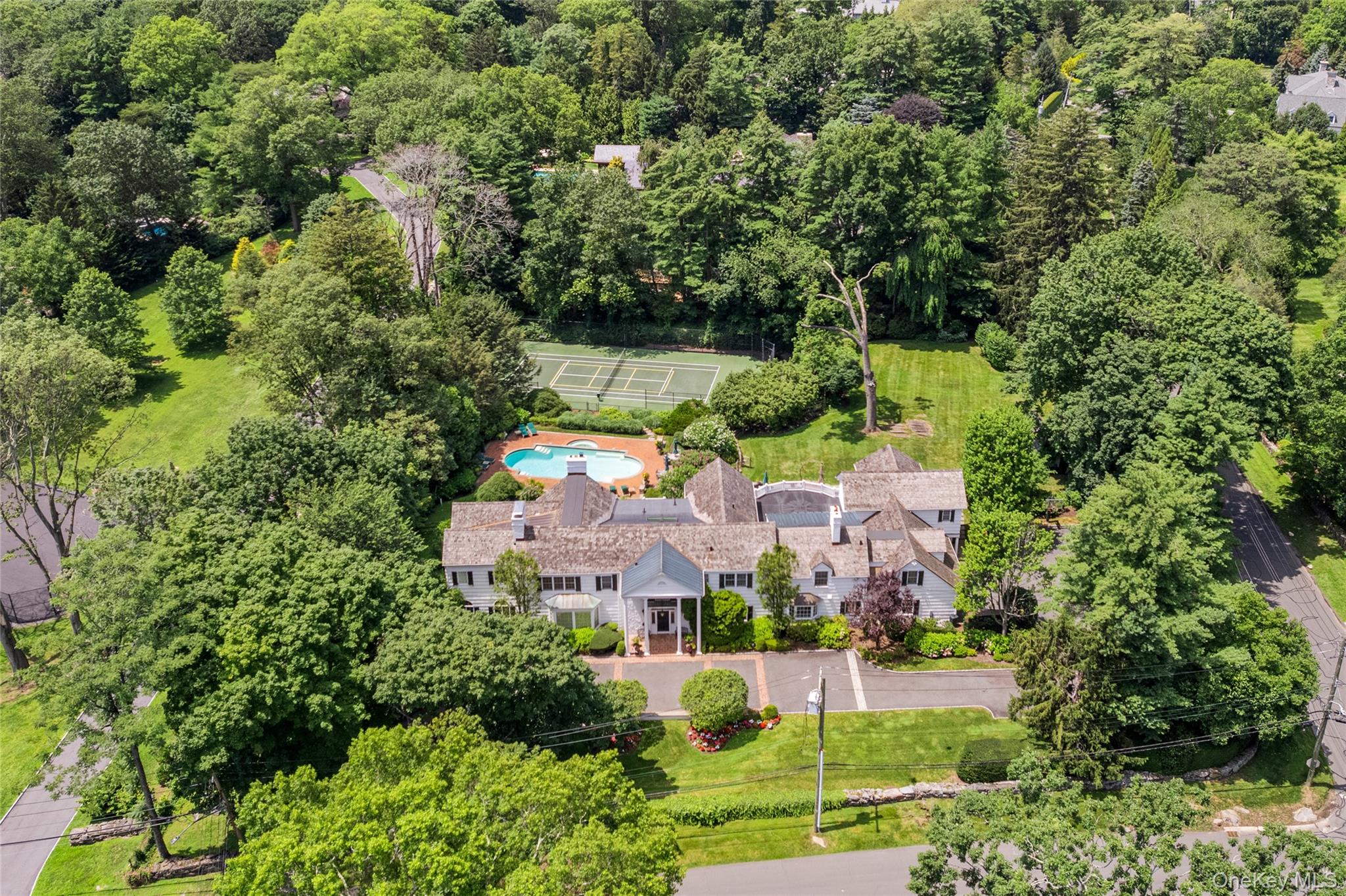 #2 photo, 25 Stratford Road, Harrison , NY 10528