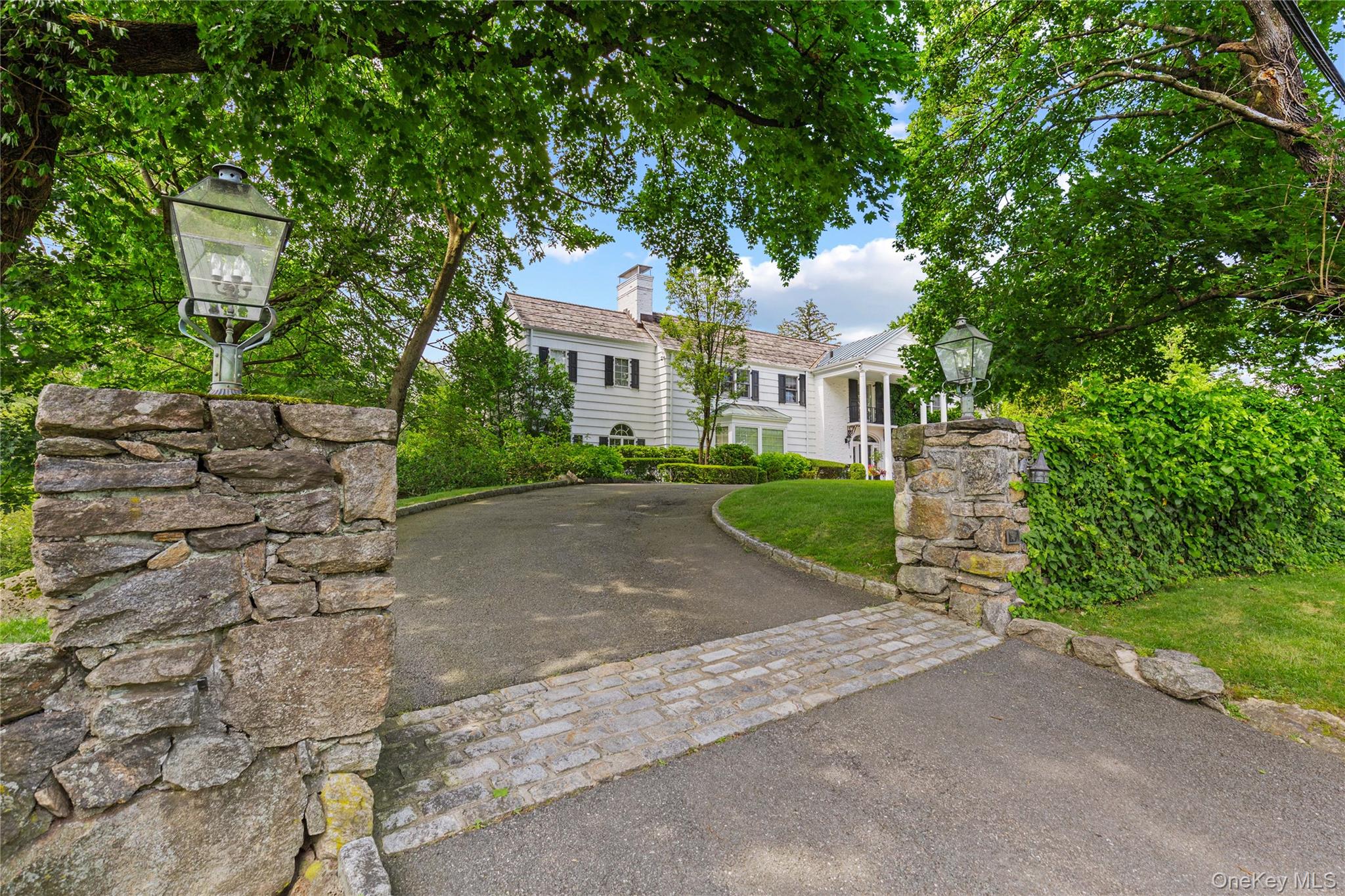 #3 photo, 25 Stratford Road, Harrison , NY 10528