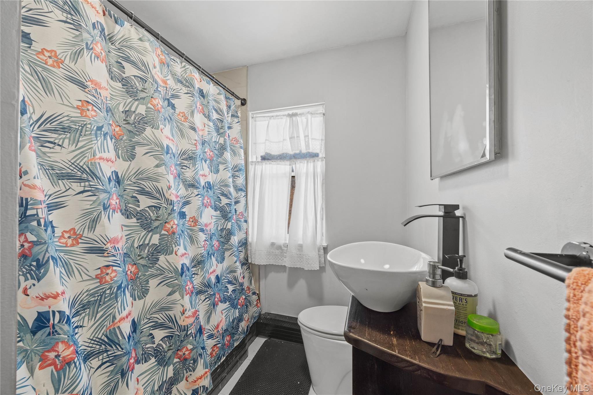 #12 photo, 37 Moquette Row, 纽约州 Yonkers , NY 10703