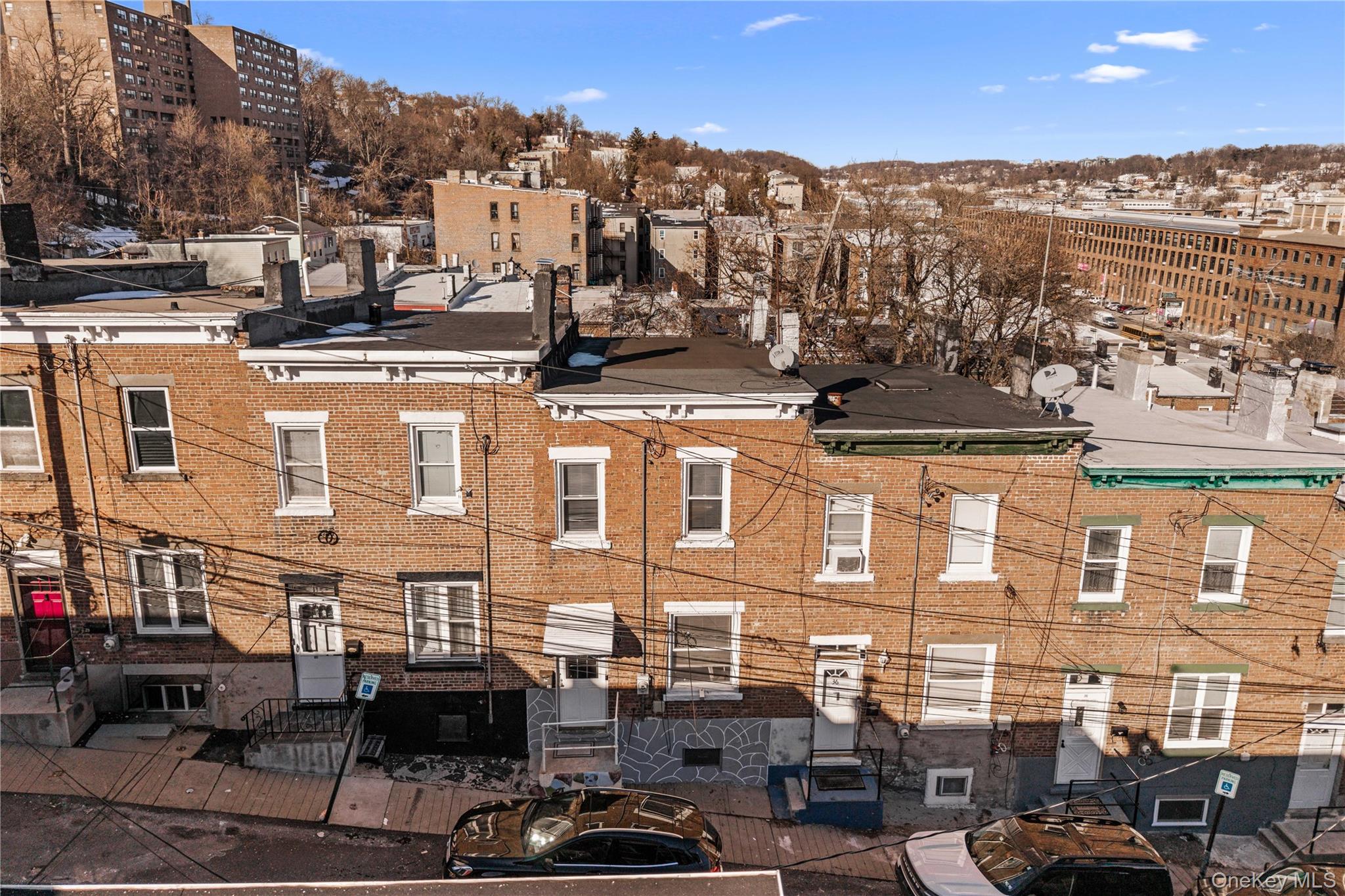 #3 photo, 37 Moquette Row, 纽约州 Yonkers , NY 10703