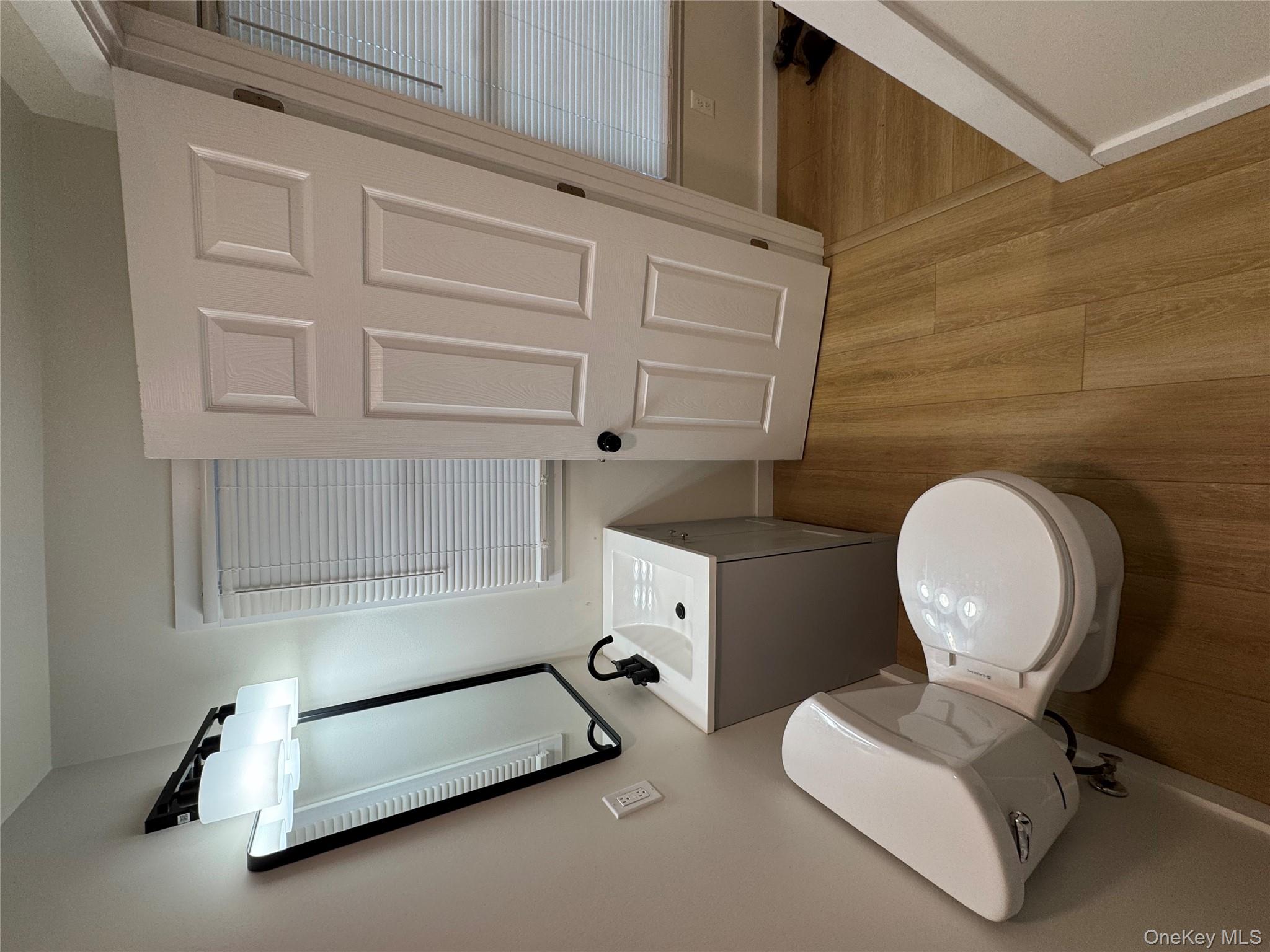 #5 photo, 98 E Market Street, Hyde Park , NY 12538