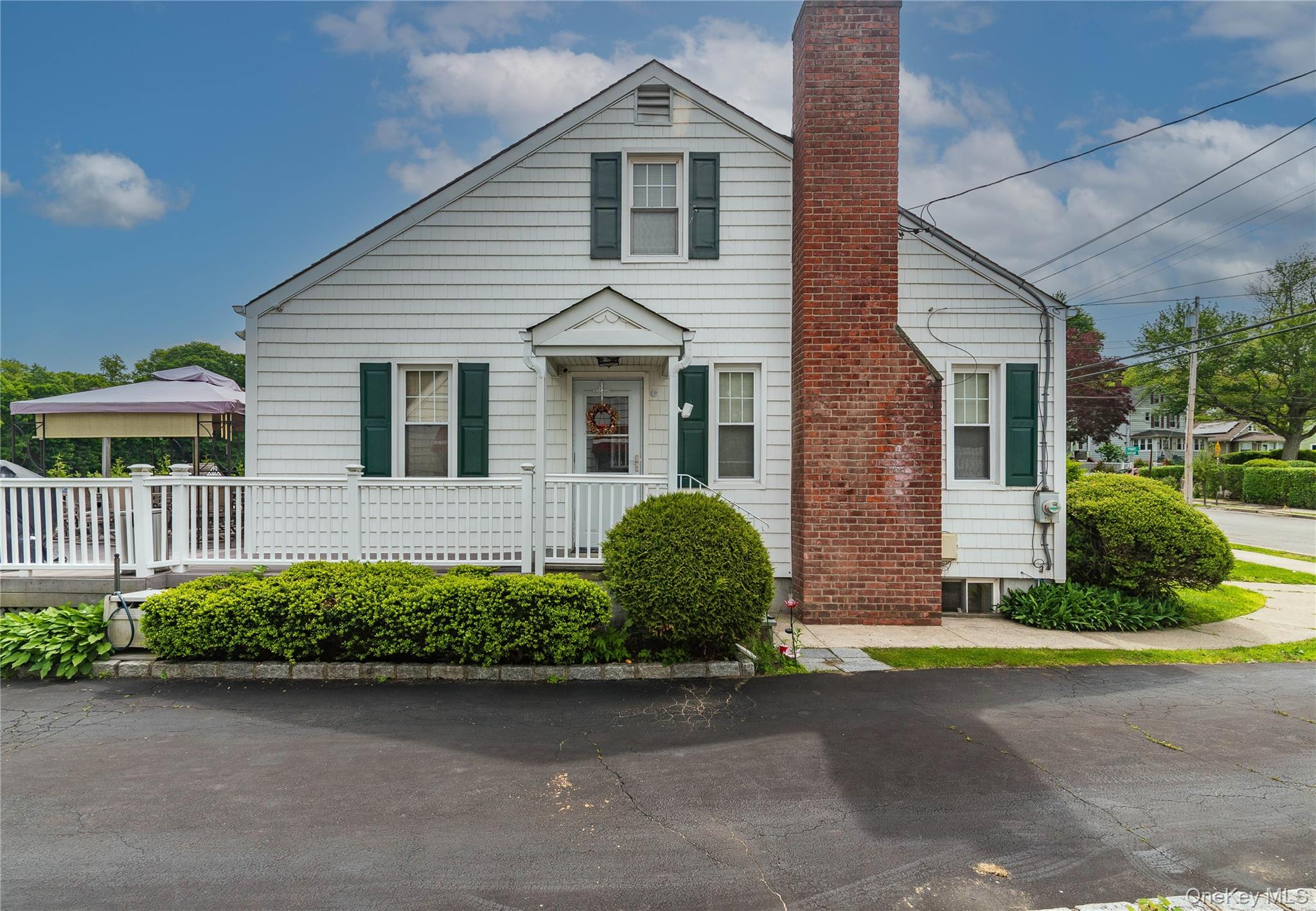 #2 photo, 964 Pemart Avenue, Peekskill , NY 10566