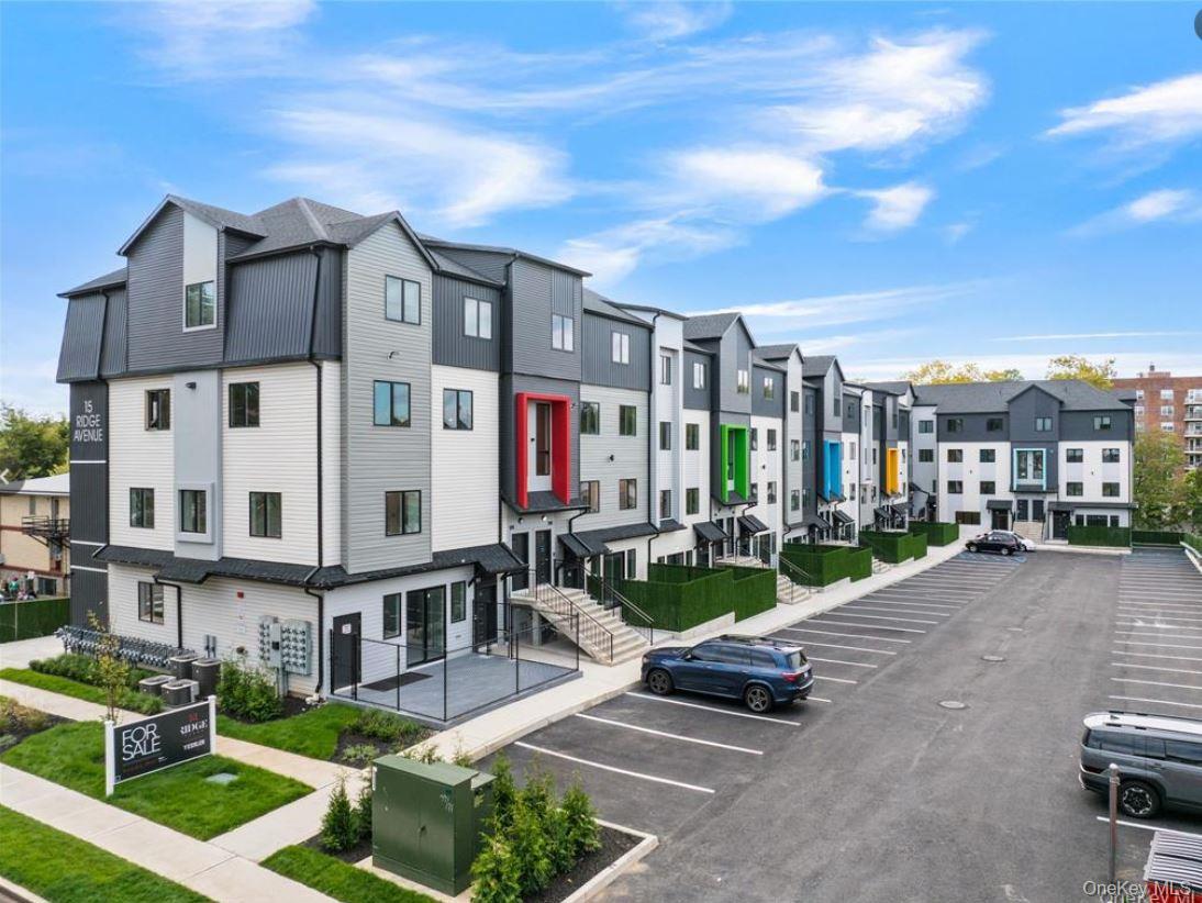 #1 photo, 15 Ridge Avenue, 뉴욕주 Spring Valley , NY 10977