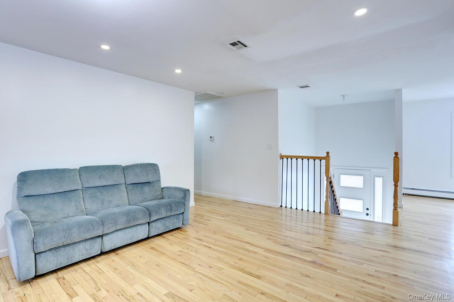 #15 photo, 3 Stonehouse Drive, 뉴욕주 Spring Valley , NY 10977