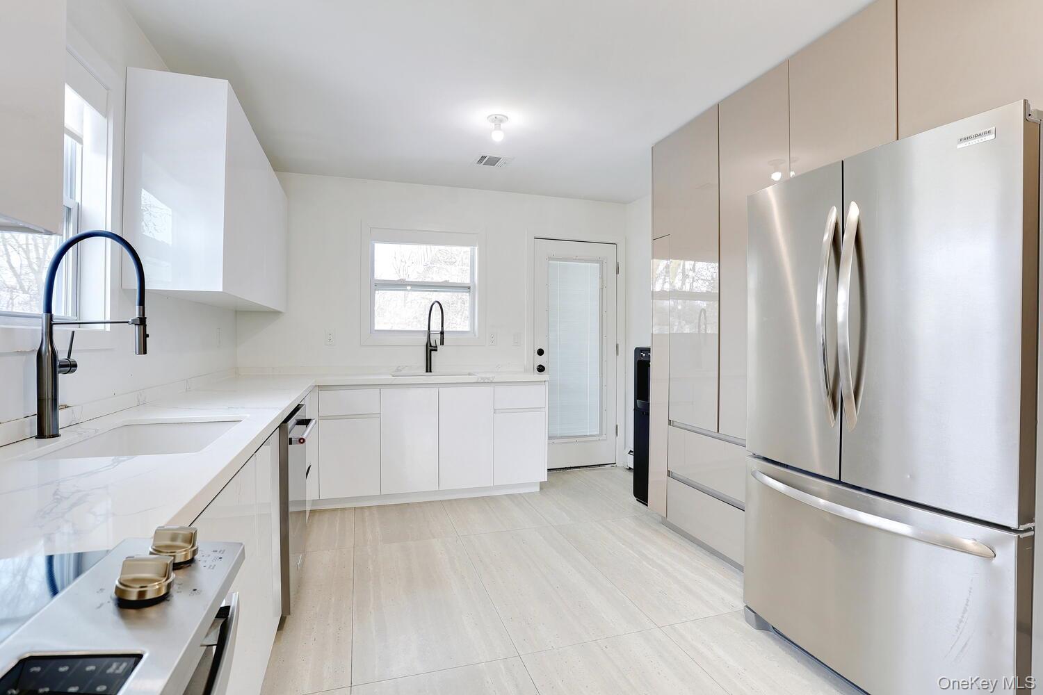 #9 photo, 3 Stonehouse Drive, 뉴욕주 Spring Valley , NY 10977