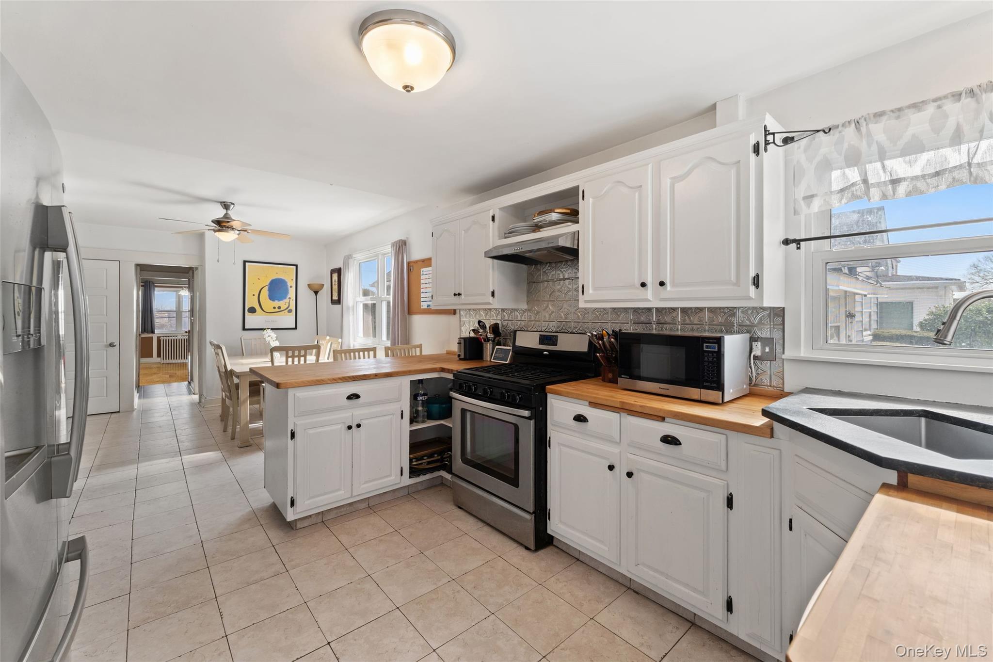 #5 photo, 97 Staunton Street, Yonkers , NY 10704