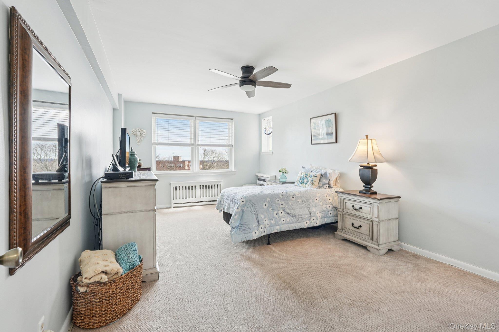 #12 photo, 4 Putnam Hill, Greenwich , NY 06830