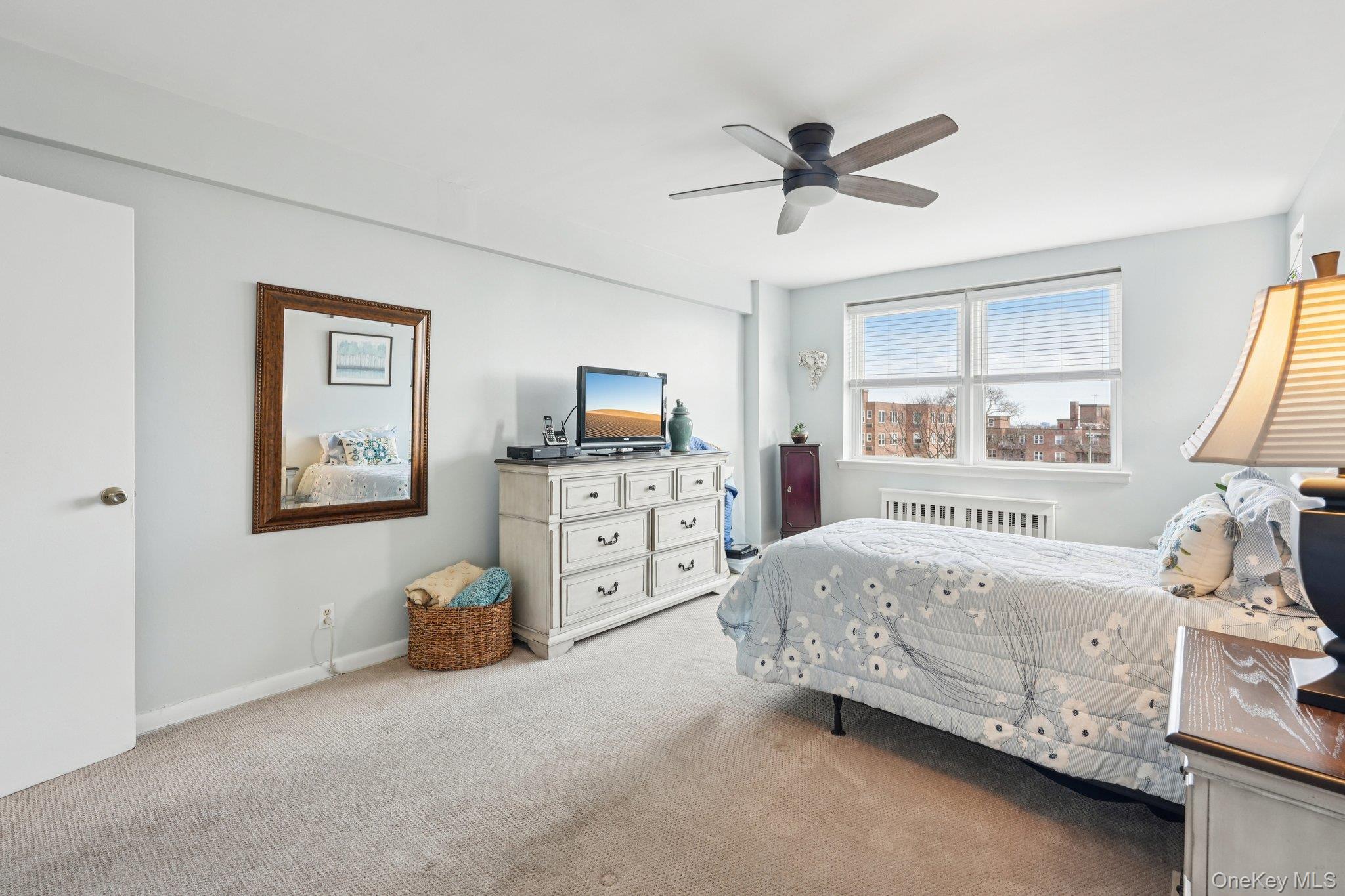 #13 photo, 4 Putnam Hill, Greenwich , NY 06830