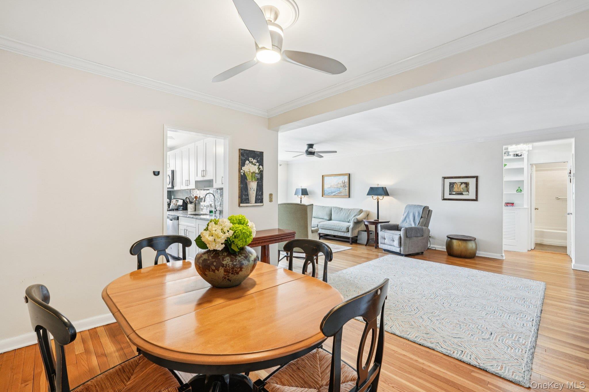 #7 photo, 4 Putnam Hill, Greenwich , NY 06830