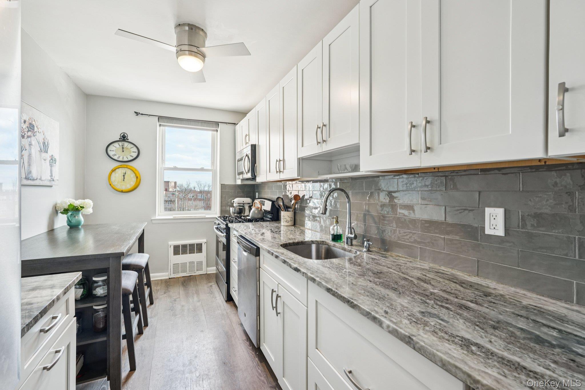 #9 photo, 4 Putnam Hill, Greenwich , NY 06830