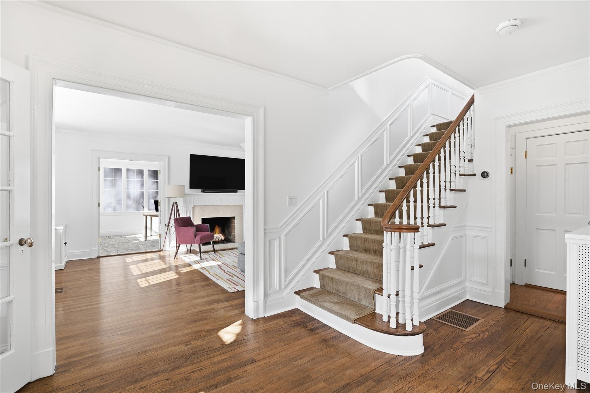 #12 photo, 17 Emerson Place, Harrison , NY 10528