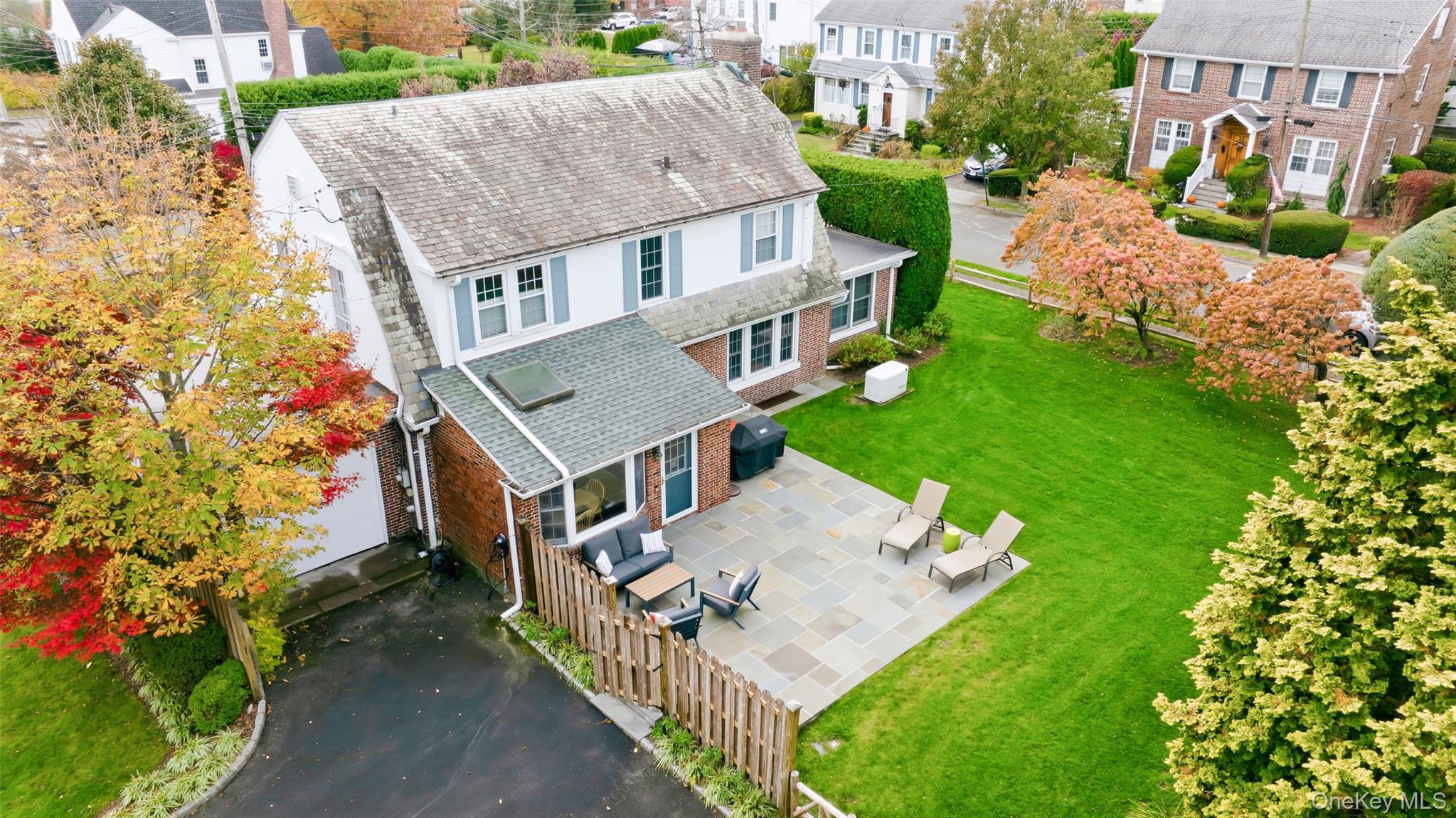 #7 photo, 17 Emerson Place, Harrison , NY 10528