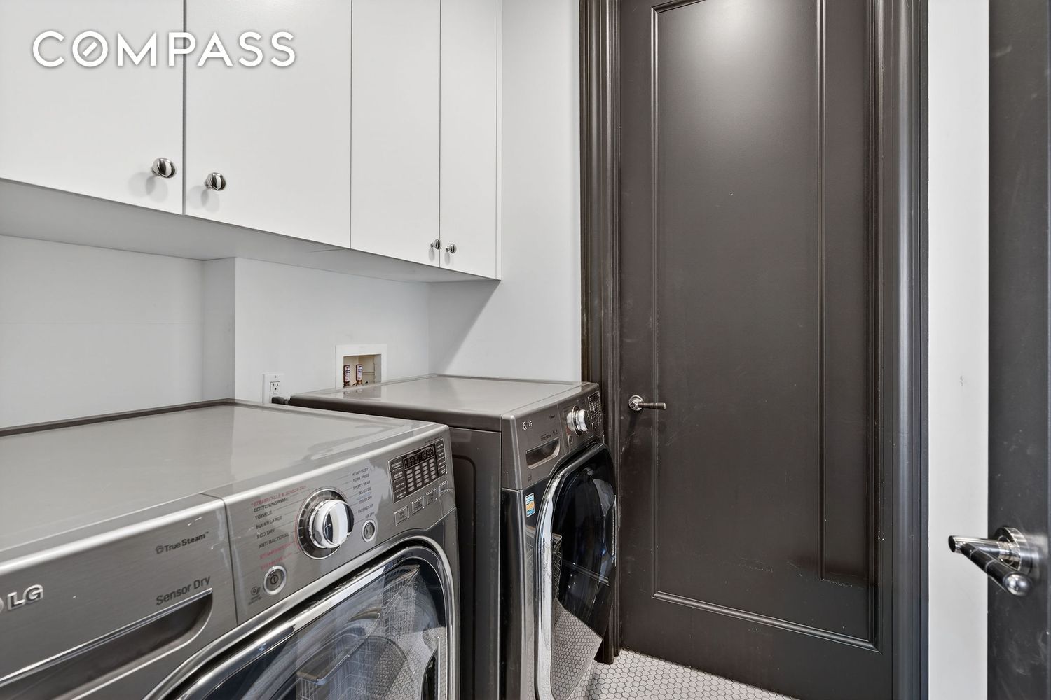 #15 photo, 123 Grand Street, SoHo , NY 10013