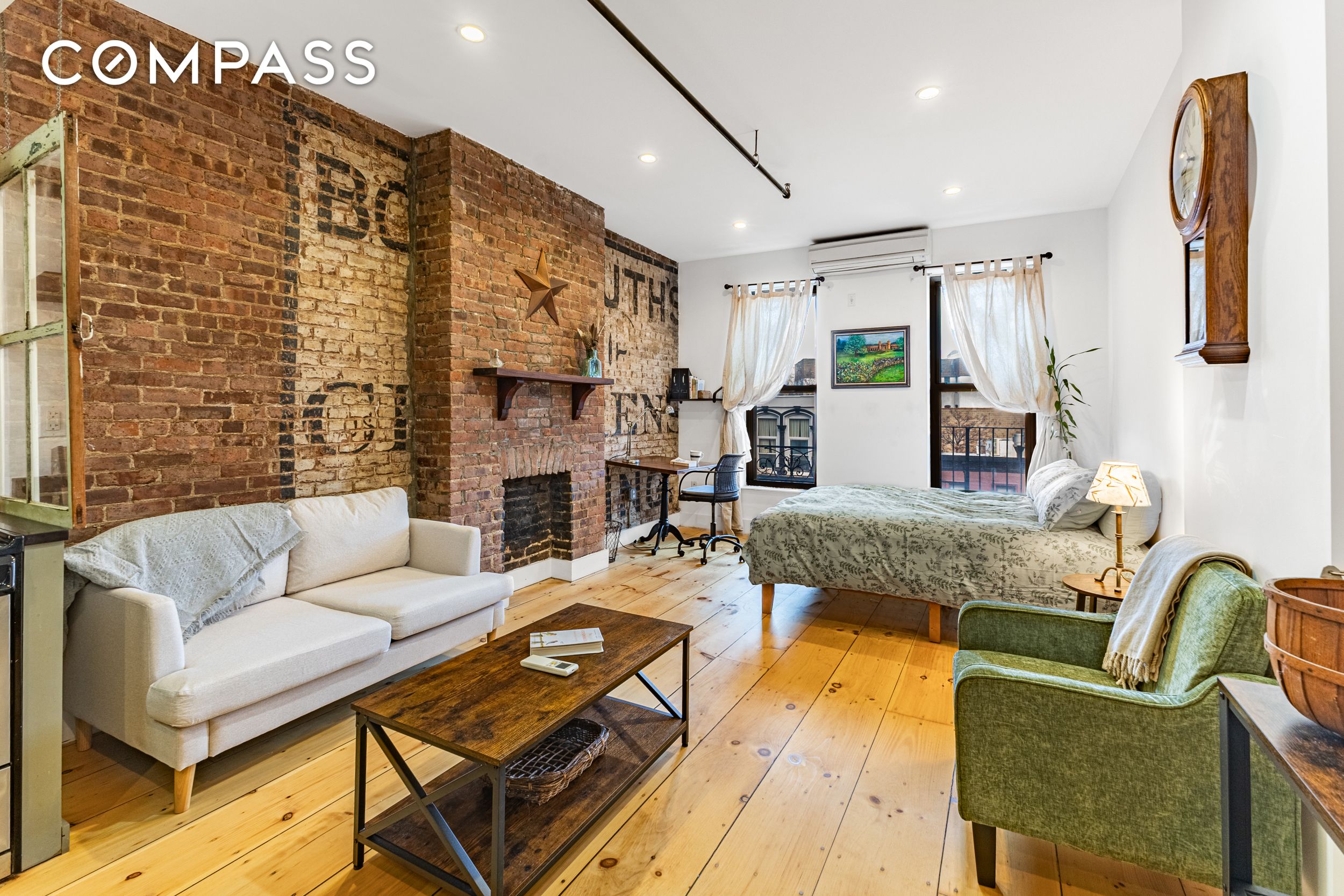 #1 photo, 940 Fulton Street, Clinton Hill , NY 11238