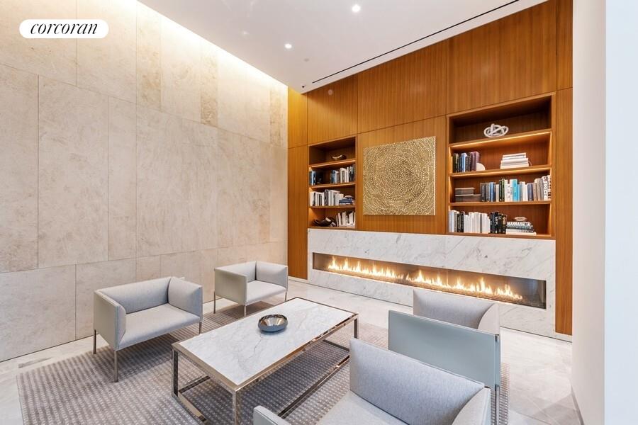 #13 photo, New York City, 맨해튼 Lincoln Square , NY 10069