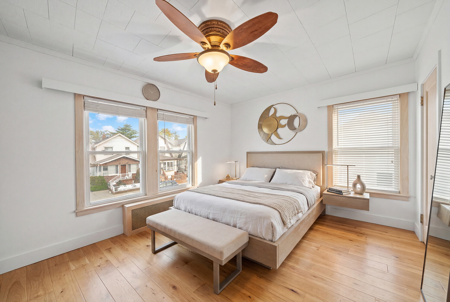 #7 photo, 1647 E 49TH Street, 브루클린 Flatlands , NY 11234