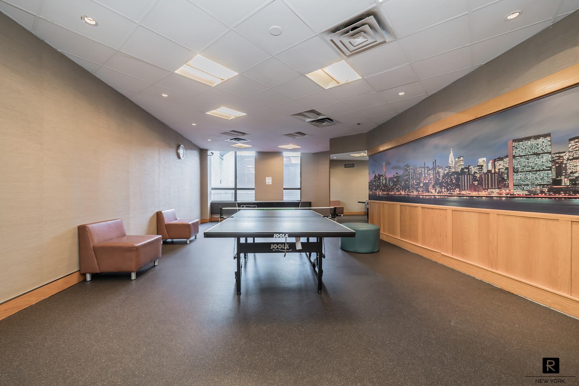 #16 photo, 415 E 37th Street, Murray Hill , NY 10016