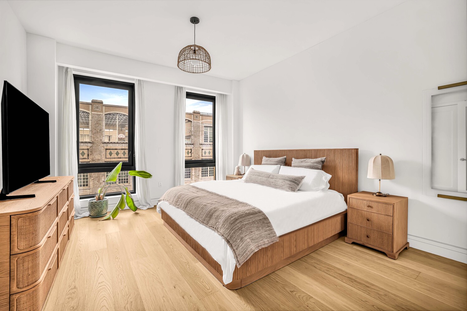 #7 photo, 242 BROOME Street, מנהטן Lower East Side , NY 10002